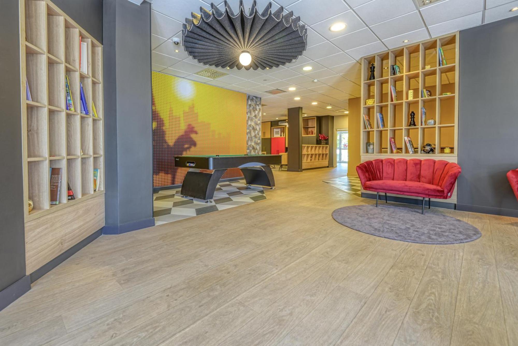 Ibis Cholet Hotel Exterior photo